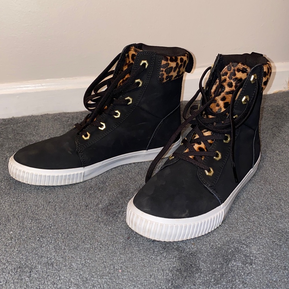 Black and Cheetah Timberland Hightops